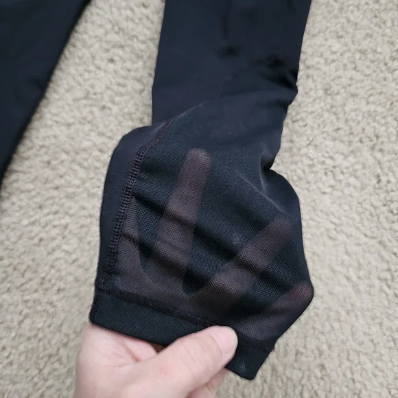 Nike Dri-fit set high rise leggings cropped tank top black white size medium - Picture 5 of 7